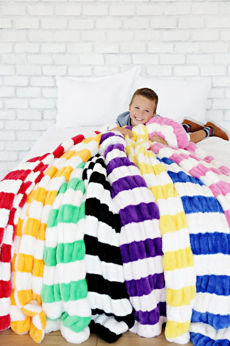 Hugs Bubble Gum Blanket